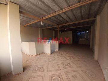 Se Vende Casa Comercial En Villa María Del Triunfo - Rafael Chacon