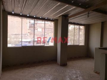 Se Vende Casa Comercial En Villa María Del Triunfo - Rafael Chacon