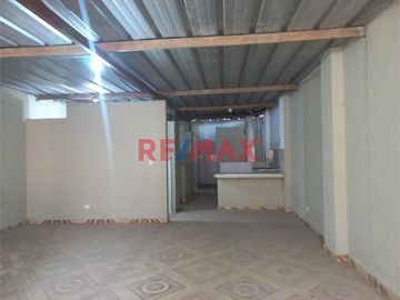 Se Vende Casa Comercial En Villa María Del Triunfo - Rafael Chacon