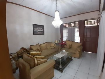 Rumah mewah siap huni di Kawasan Veteran - Bintaro  tanah 425 m2 hanya 7 M nego sampai deal