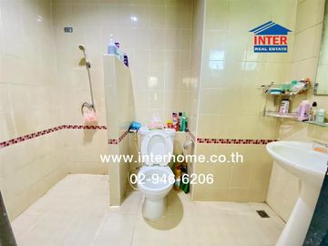 2-storey twin house, 37.7 sq.w., Phumisiri Village, Rangsit, Khlong 7, near Sarasas Witaed Rangsit School, Khlong 7, Rangsit-Nakhon Nayok Road, Khlong