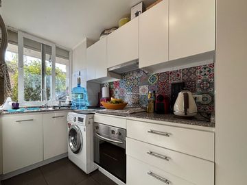 Departamento en Venta, San Miguel. 2 Estacionamientos. Patio Exclusivo