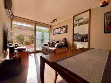 Departamento en Venta, San Miguel. 2 Estacionamientos. Patio Exclusivo
