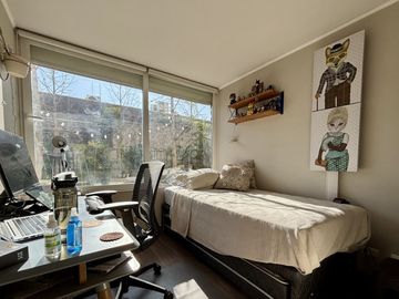 Departamento en Venta, San Miguel. 2 Estacionamientos. Patio Exclusivo