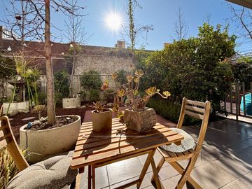 Departamento en Venta, San Miguel. 2 Estacionamientos. Patio Exclusivo