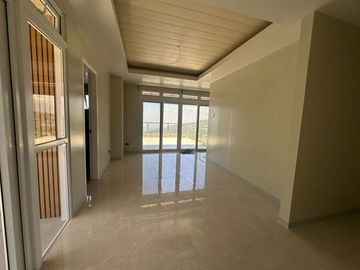 Baguio house and lot: 3 Story with 2 Basement Residential