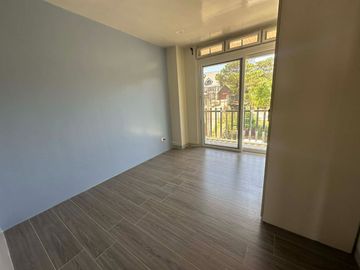 Baguio house and lot: 3 Story with 2 Basement Residential