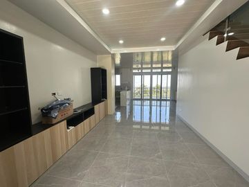 Baguio house and lot: 3 Story with 2 Basement Residential