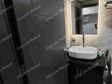 The Trion Tower 1, BGC For Rent: 1 Bedroom Unit with Utility room