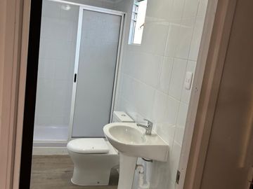 VENDE AMPLIA CASA VILLA SAN MARCOS 18 SUR  TALCA Valor $110.000.000