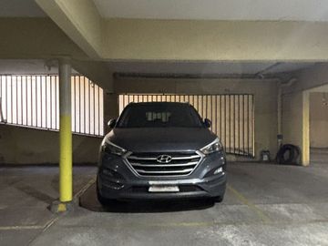 Se Vende Amplio Departamento 3 Dormitorios + 2 Estacionamientos. Providencia