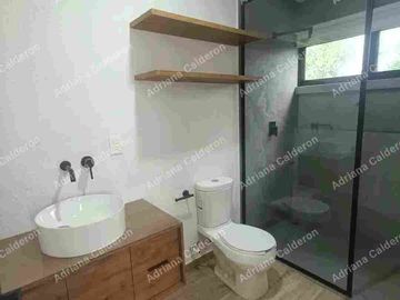 RENTA CASA MODERNA EN PEDREGAL DE LAS FUENTES