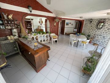 CASA DE UN SOLO NIVEL EN FRACCIONAMIENTO EL PARAJE, JIUTEPEC MORELOS.