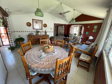 CASA DE UN SOLO NIVEL EN FRACCIONAMIENTO EL PARAJE, JIUTEPEC MORELOS.