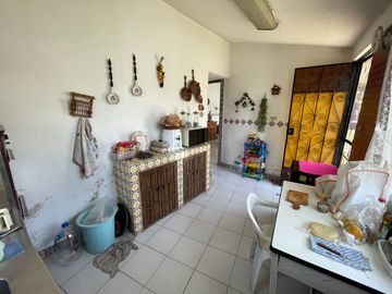 CASA DE UN SOLO NIVEL EN FRACCIONAMIENTO EL PARAJE, JIUTEPEC MORELOS.