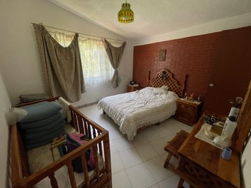 CASA DE UN SOLO NIVEL EN FRACCIONAMIENTO EL PARAJE, JIUTEPEC MORELOS.