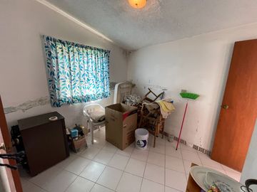 CASA DE UN SOLO NIVEL EN FRACCIONAMIENTO EL PARAJE, JIUTEPEC MORELOS.