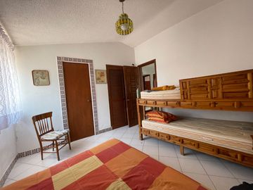 CASA DE UN SOLO NIVEL EN FRACCIONAMIENTO EL PARAJE, JIUTEPEC MORELOS.