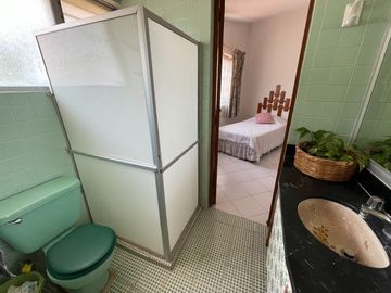 CASA DE UN SOLO NIVEL EN FRACCIONAMIENTO EL PARAJE, JIUTEPEC MORELOS.