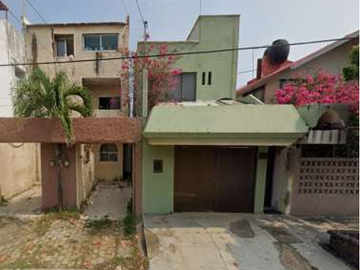 BONITA CASA EN VENTA EN CENTRO DE COATZACOALCOS, VERACRUZ