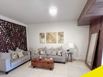 Casa en Venta o Renta Amueblada en Real de Sevilla