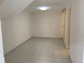 Casa en RENTA remodelada en Condominio Privado en Hércules! – Mantenimiento Incluido