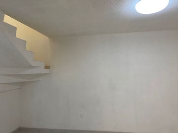 Casa en RENTA remodelada en Condominio Privado en Hércules! – Mantenimiento Incluido