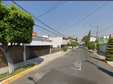 Venta de Casa Excelente oportunidad en calle Lutecia, Lomas Estrella 2da Secc, Iztapalapa, CDMX JRJ507 AD