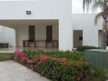 CASA EN PASEO FLORENCIA VILLA TOSCANA