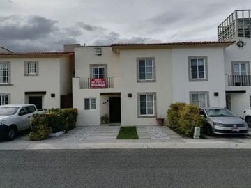 CASA EN PASEO FLORENCIA VILLA TOSCANA