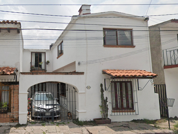 Casa en Atizapán, Rincón Colonial, ¡Adquiérela a un buen costo!