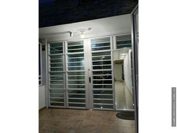VENDO EDIFICIO DE APARTAESTUDIOS. INGENIO 3 PISO