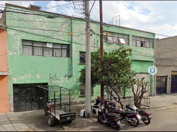 REMATE BANCARIO EN NEZAHUALCOYOTL AVENIDA RIVA PALACIO