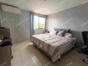 CASA EN VENTA en URBANIZACIÓN VILLA CLUB
