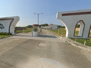 Casa 🏡 de oportunidad enCircuito Arrecifes 25 Lote 30 Mz 12, Col. Fraccionamiento el campanario, Municipio. Tuxpan de Rodriguez Cano, Ver✨💵   🏡💵