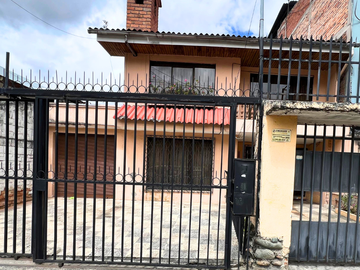 EN VENTA CASA COMERCIAL   |Av. de las Américas | Cuenca