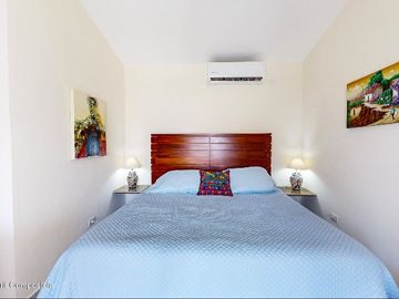 DEPARTAMENTO EN ZONA DORADA DE BUCERIAS 2 MINUTOS DE LA PLAYA