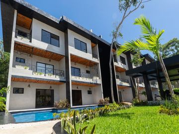 Apartamento en venta en Tulum Región 15, Quintana Roo: 1 recámara, cocina integral, alberca