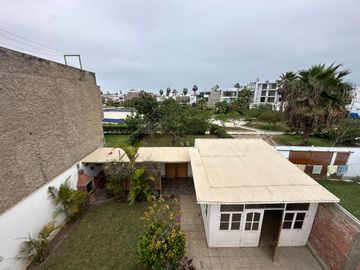 Amplia casa  con gran jardín y salida directa a parque privado 🏡☀
