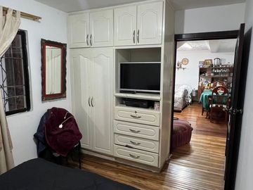 Venta de Casa Rentera en Cuenca, sector la Católica cerca a la Av. Las Américas
