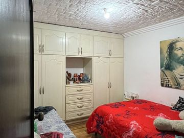 Venta de Casa Rentera en Cuenca, sector la Católica cerca a la Av. Las Américas