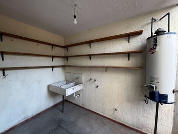 Casa en Venta en Cerrada Arboledas de Jacarandas con Roof