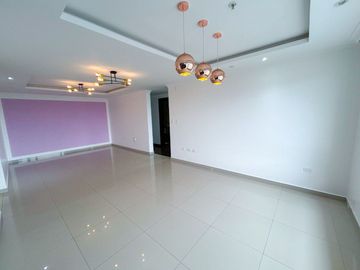 VENTA DEPARTAMENTO URB. EL CONDADO