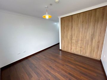 VENTA DEPARTAMENTO URB. EL CONDADO