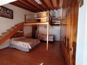 RESIDENCIA EN VENTA CON ALBERCA DENTRO DE EXCLUSIVO FRACCIONAMIENTO