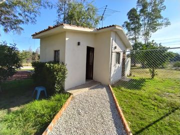 RESIDENCIA EN VENTA CON ALBERCA DENTRO DE EXCLUSIVO FRACCIONAMIENTO