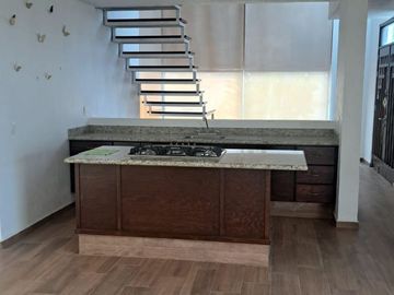 CASA EN VENTA EN TEQUISQUIAPAN