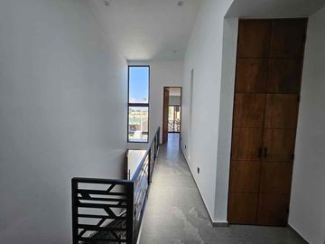 Casa en Calle Zalatitán, Fracc. Parques de Tlaquepaque, San Pedro Tlaquepaque