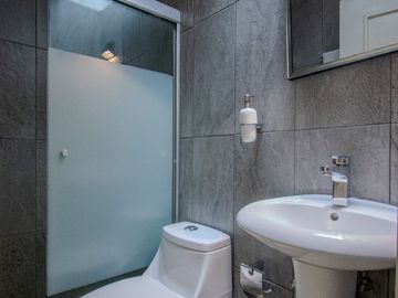 Remodelada, equipada y de una sola planta en el corazón de Guadalajara