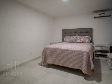 Remodelada, equipada y de una sola planta en el corazón de Guadalajara